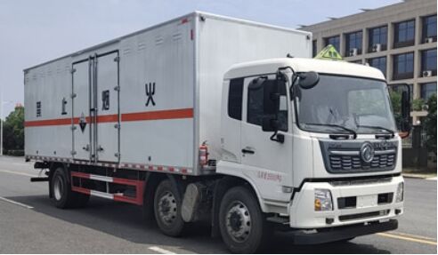 东风天锦小三轴16吨腐蚀性物品厢式运输车